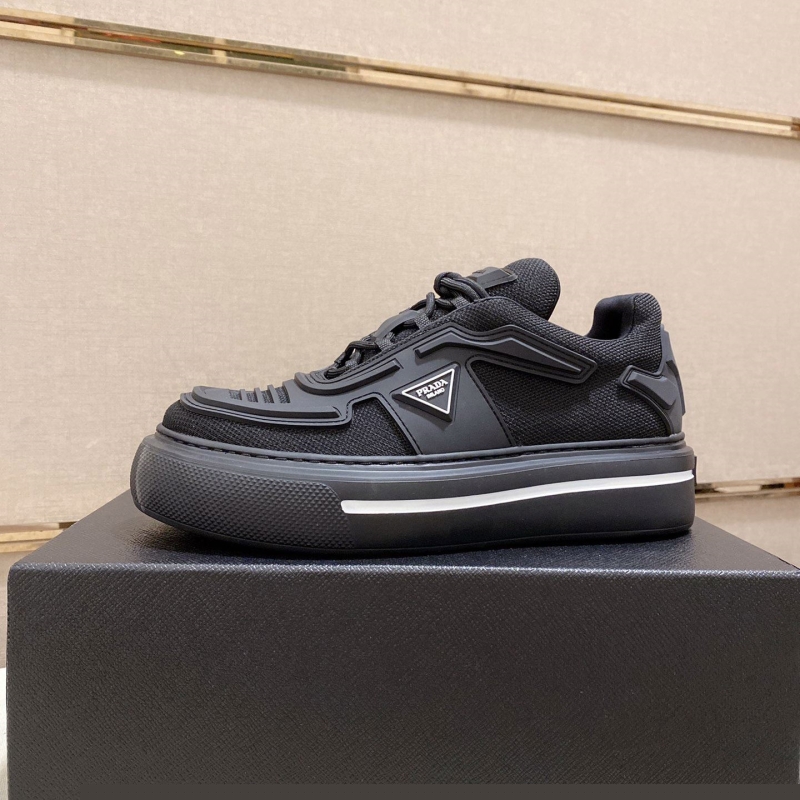 Pra*a casual shoes